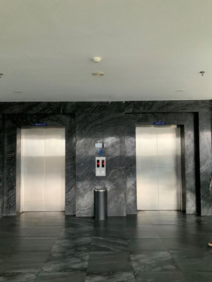 Palam Mansion At Aston Apartment - Batamナゴヤ エクステリア 写真