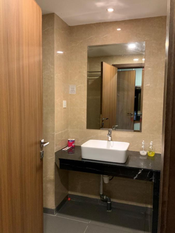 Palam Mansion At Aston Apartment - Batamナゴヤ エクステリア 写真
