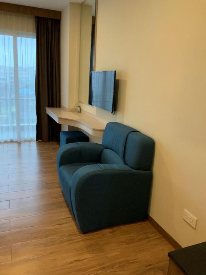 Palam Mansion At Aston Apartment - Batamナゴヤ エクステリア 写真